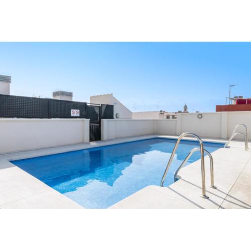 -MalagaSunApts-City Centre Terrace Pool Parking