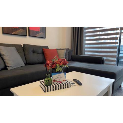 0017 White Sail Cozy 1-Bedroom Apartment Steps from Yekta Mall in Mahmutlar, Alanya