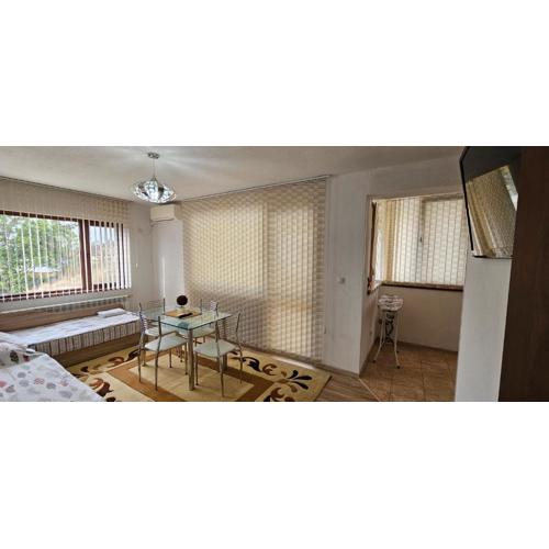 Д и В 1 - D & V 1 Apartment