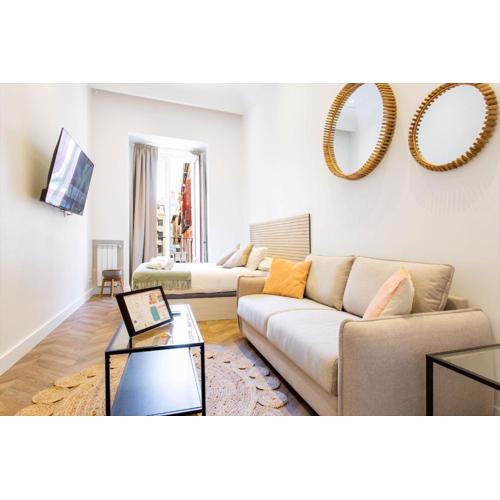 1- Premium Apartment in Puerta del Sol