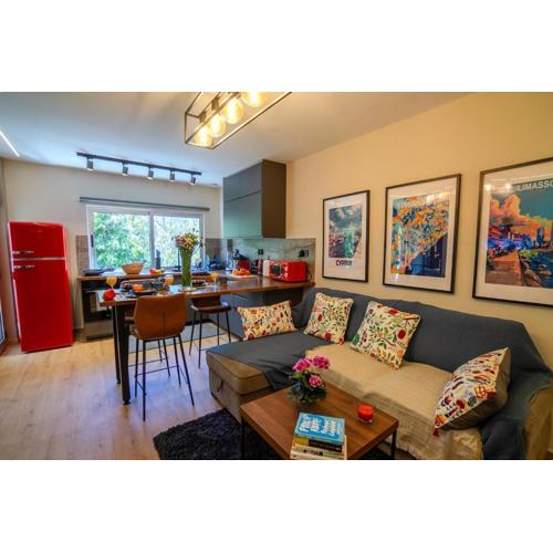 1 BDR New Boutique & Prime Location