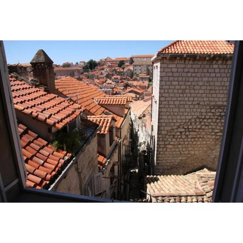 1-BDRM WITH TERRACE IN THE OLD TOWN