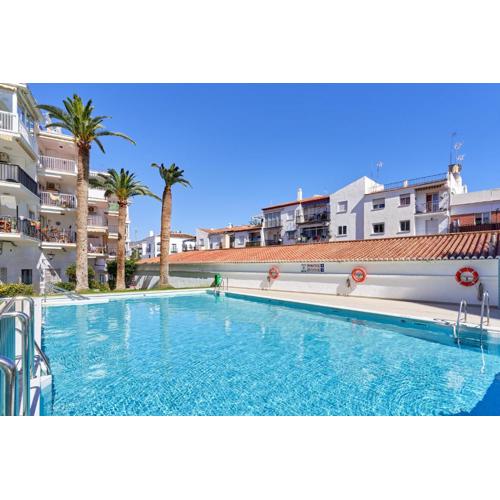 1 bed apartment with sea view