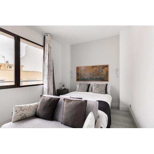1 bedroom 1 bathroom furnished - Recoletos - modern functional - MintyStay