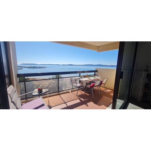 1 bedroom apartment - sea view
