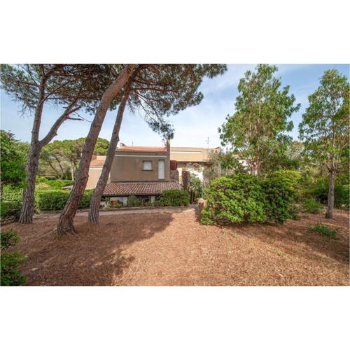 1 Bedroom Awesome Apartment In Stintino