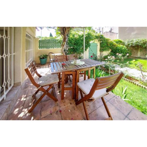 1 Bedroom Cozy Apartment In Toulon