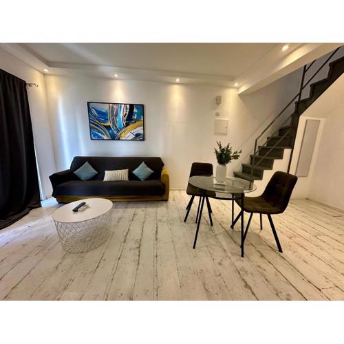 1-bedroom duplex 100m by the sea