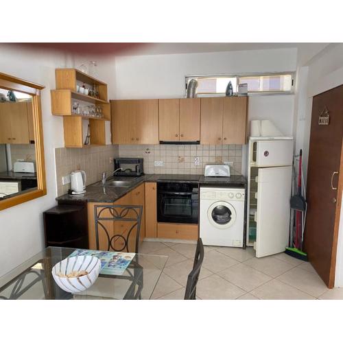 1 bedroom flat 200m from the beach in germasogia tourist area