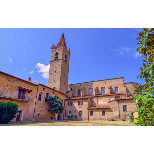 1 Bedroom Gorgeous Apartment In Arezzo