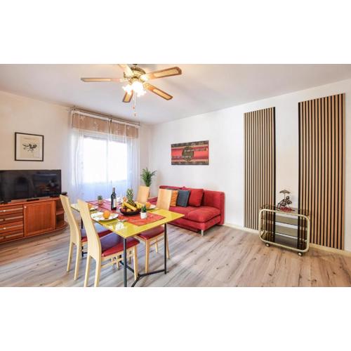 1 Bedroom Lovely Apartment In Grado