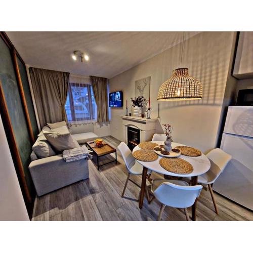 1 bedroom luxury apartment Milena -free parking