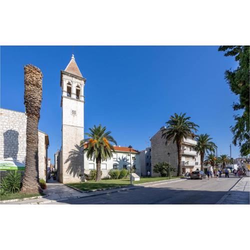 1 Bedroom Nice Apartment In Trogir