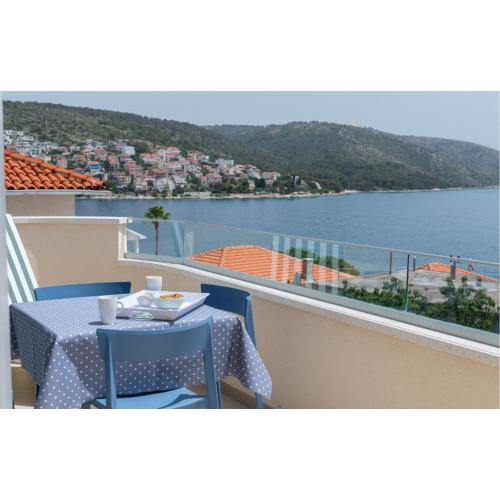 1 Bedroom Stunning Apartment In Trogir