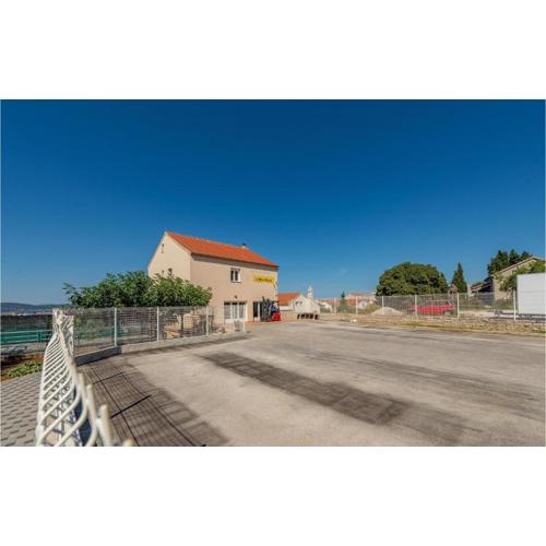 1 Bedroom Stunning Apartment In Zadar