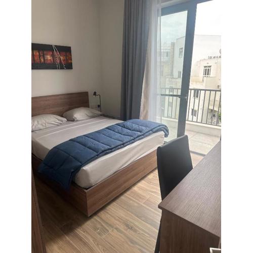 1 Bedroom with private bathroom in a shared 3 bedroom apartment in Swieqi 10 min from Paceville and beach