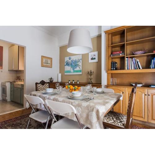 100m2 of classical beauty comfort near Syntagma
