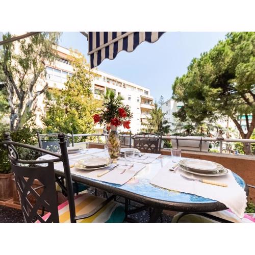 100mq Deluxe Apt - Walk to Beach - Private Parking