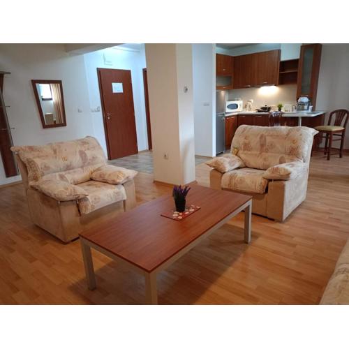 103 - Large 2 bed apartment