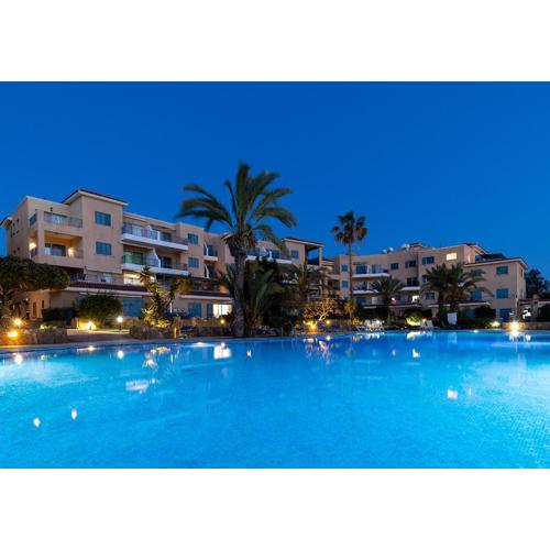 105 Kings Palace - Fabulous 2 Bed, 2 bath, Large Patio with Garden - Sea Views