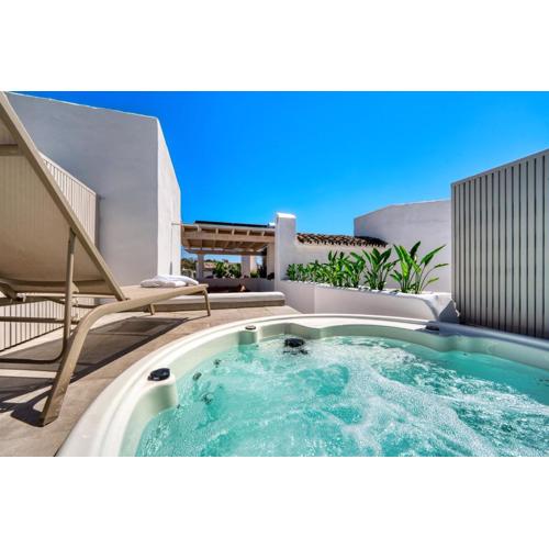 1081 beachfront penthouse jacuzzi roofterace lounge wifi