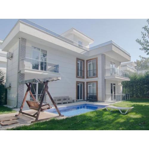 10m lake walk family frindes villa