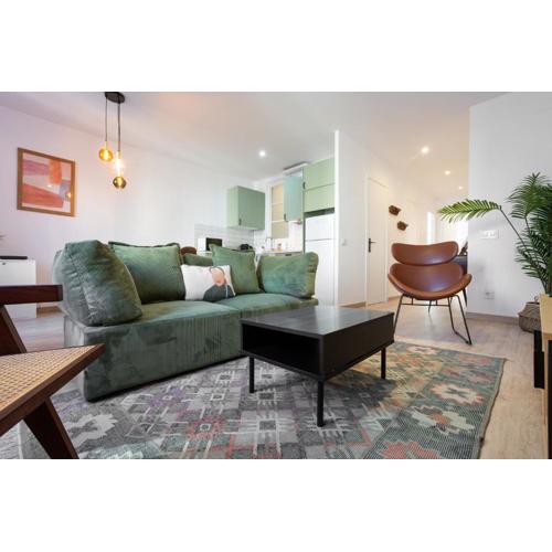 11CRC1037 Newly decorated apartment near Sants Station