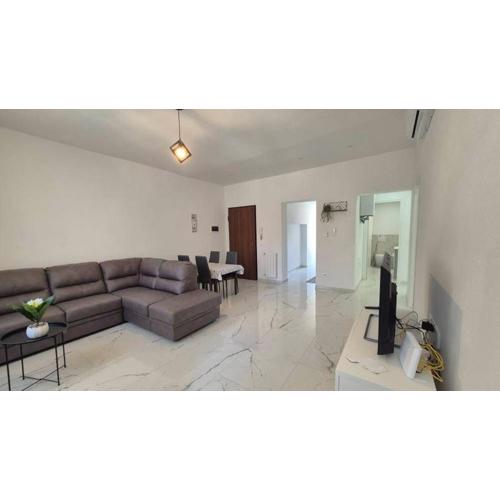 123 Borgo Apartment