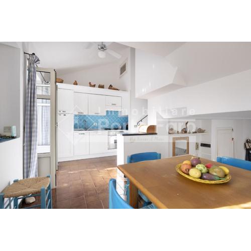 15 Centro - Bilocale con balconcino Porto Faro