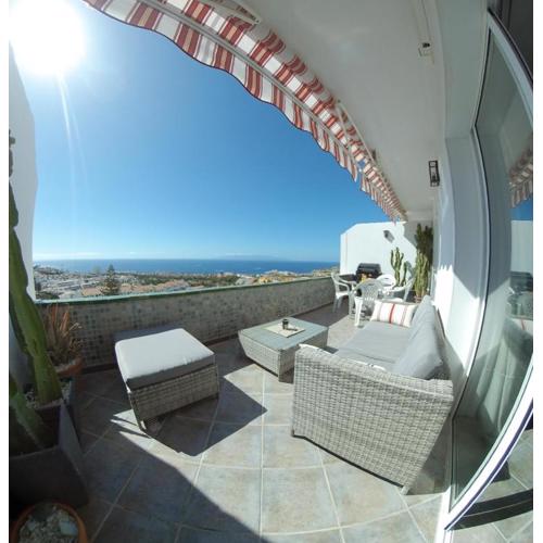 180 seaview 1 bedroom flat with swimming pool