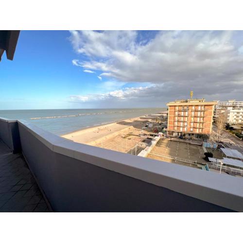 19 Igea Marina Bilocale sul mare