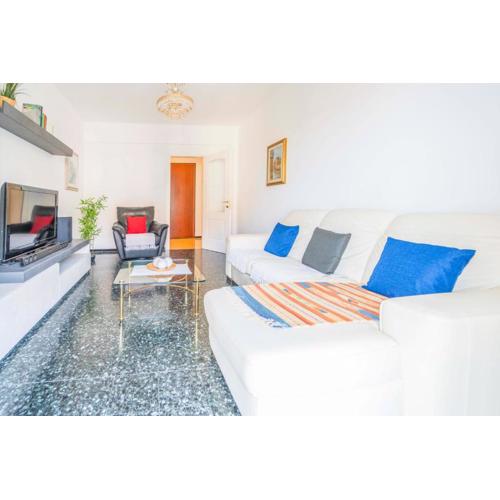 193 - Casa Via della Chiusa - centralissimo e vicino alla baia del silenzio, spiaggia e mare 150m - Parcheggio GRATIS incluso e Aria condizionata