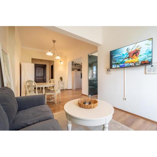 1BD Absolute TOP Center Luxury and Peaceful Apartment