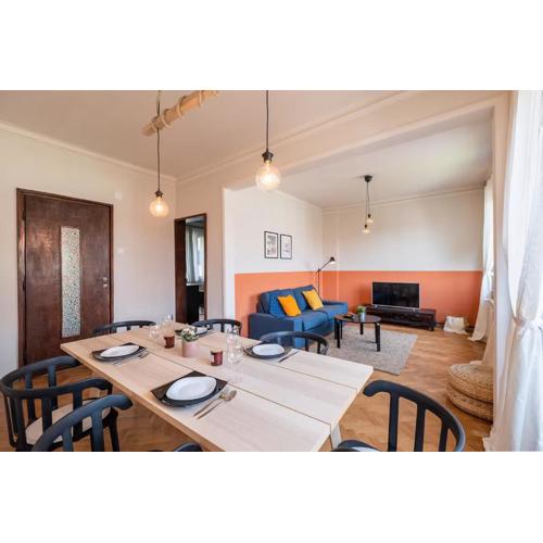 1BD Absolute TOP Center Luxury and Peaceful Appartment with Separate Kitchen