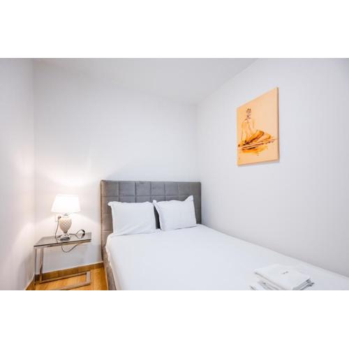 1BD Elegance on Vasil Levski Boulevard by Flat Mаnager