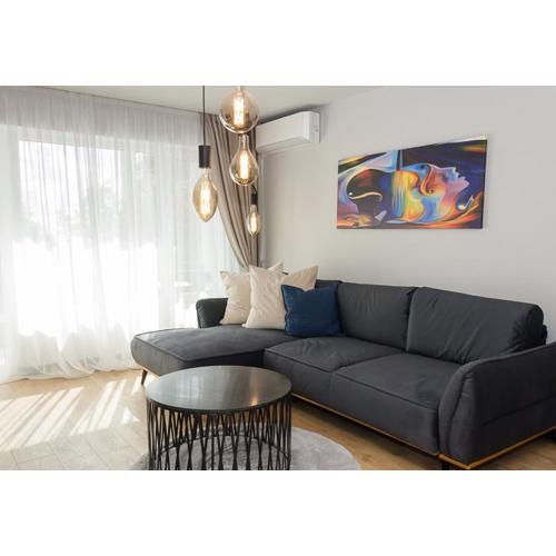 1BD Sea Garden Retreat with Dedicated Workspace by Flat Mаnager