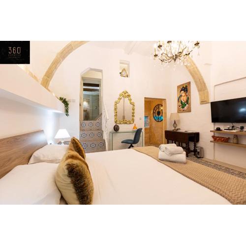 1BR Charming townhouse in capital city with WIFI by 360 Estates