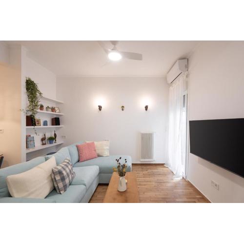 1BR Next to Metro Modern Comfort