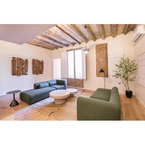 1ESC1056 - Fantastic apartment In Gotico