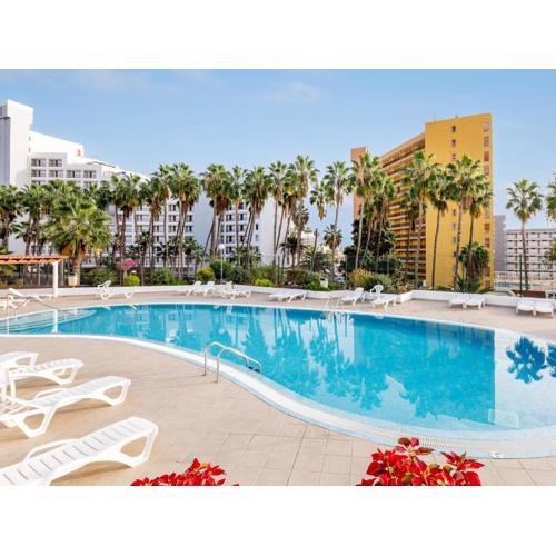 1J. Cozy Las Flores with Pool