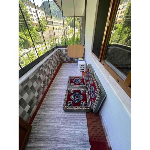 1st Floor Apart Apartment by the River in Uzungöl