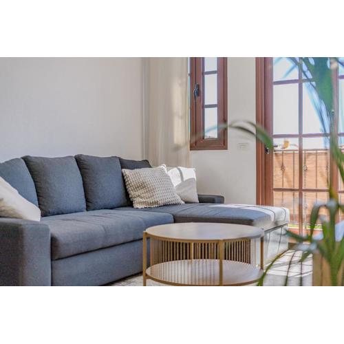 2 BDR Apt with Pool & Teide View