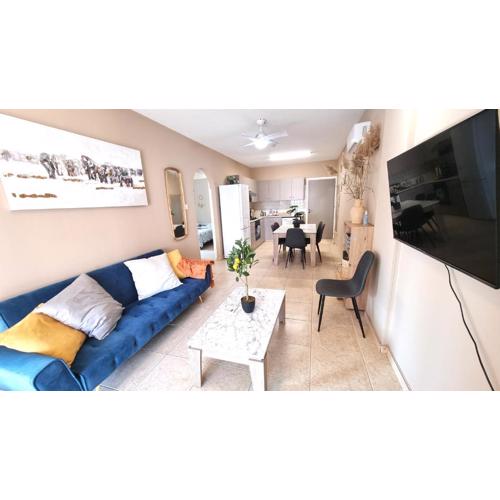 2 Beachside Apts, 5min Walk to Shore with Internet