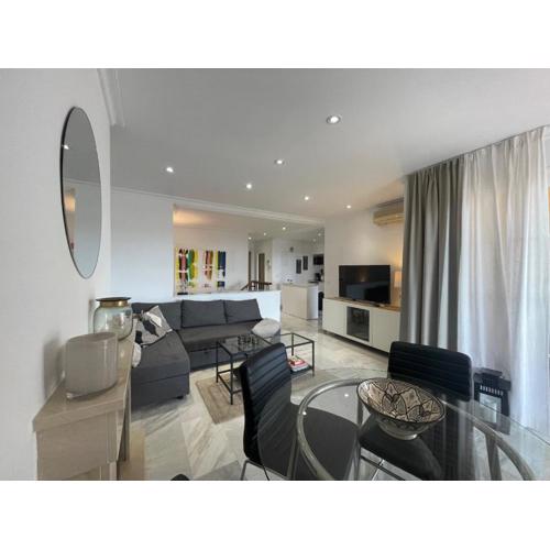2-Bed Apartment - Sea View - 10m From Puerto Banus