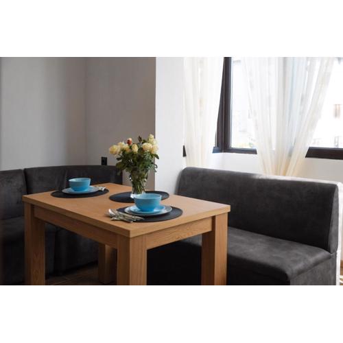 2 Bed Apt - Sleeps 4 Terrace & Pet Friendly