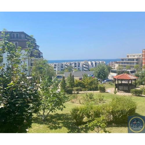 2 Bed Apt at Watermill Complex