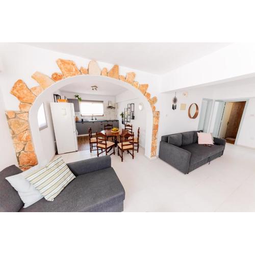 2 bed, Kapparis, Trinidad - 2A