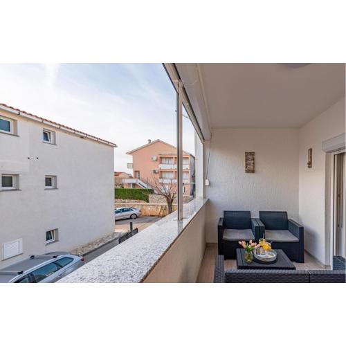 2 Bedroom Amazing Apartment In Novalja