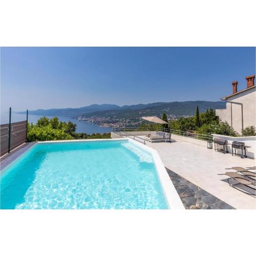 2 Bedroom Amazing Apartment In Rijeka