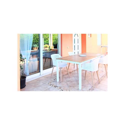 2 Bedroom Amazing Home In Zadar